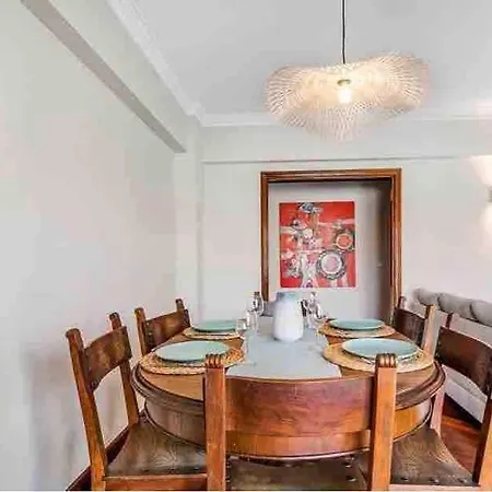 Your Near Carcavelos Apartment *