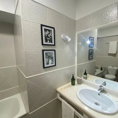 Your Near Carcavelos Apartment Oeiras