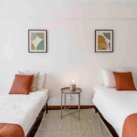 Your Near Carcavelos *